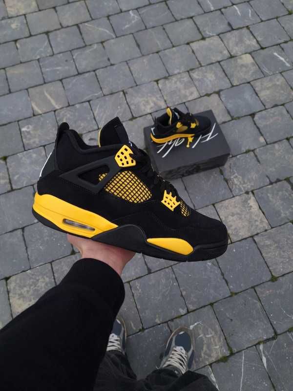 Nike Jordan 4 Retro Thunder 38