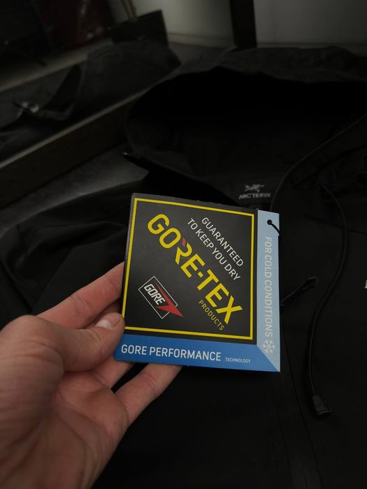 Вітровка Arcteryx Gore-tex