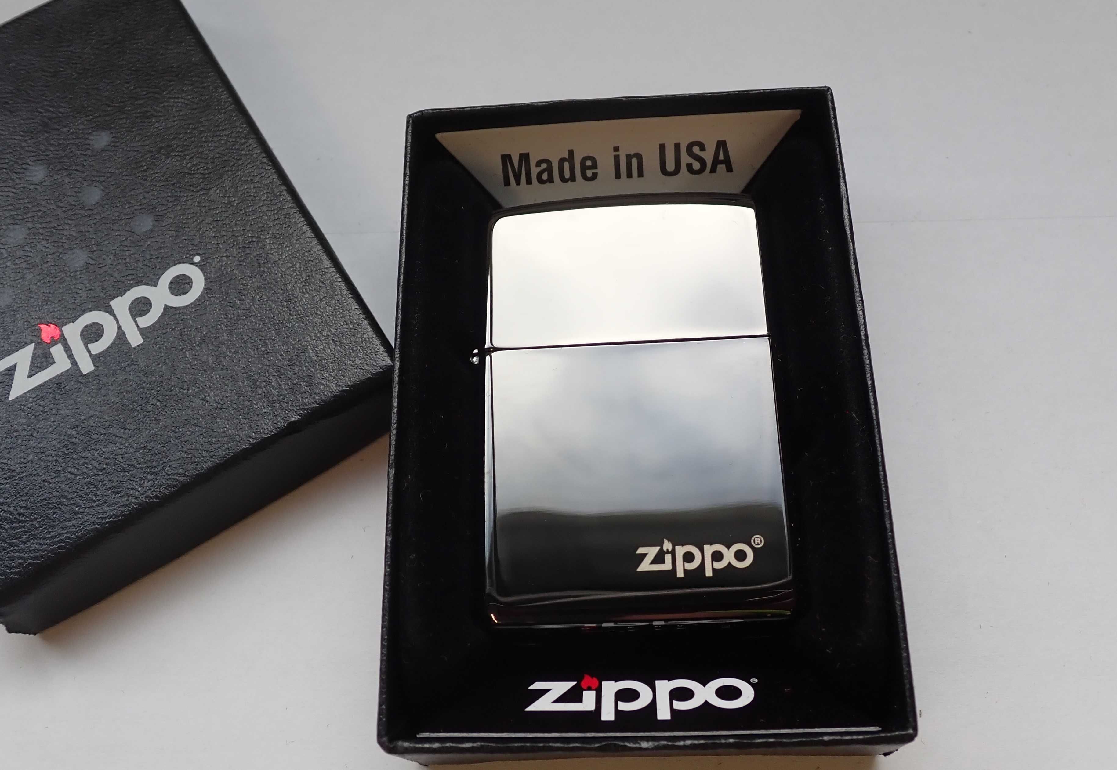 Zapalniczka Zippo Ebony z logo