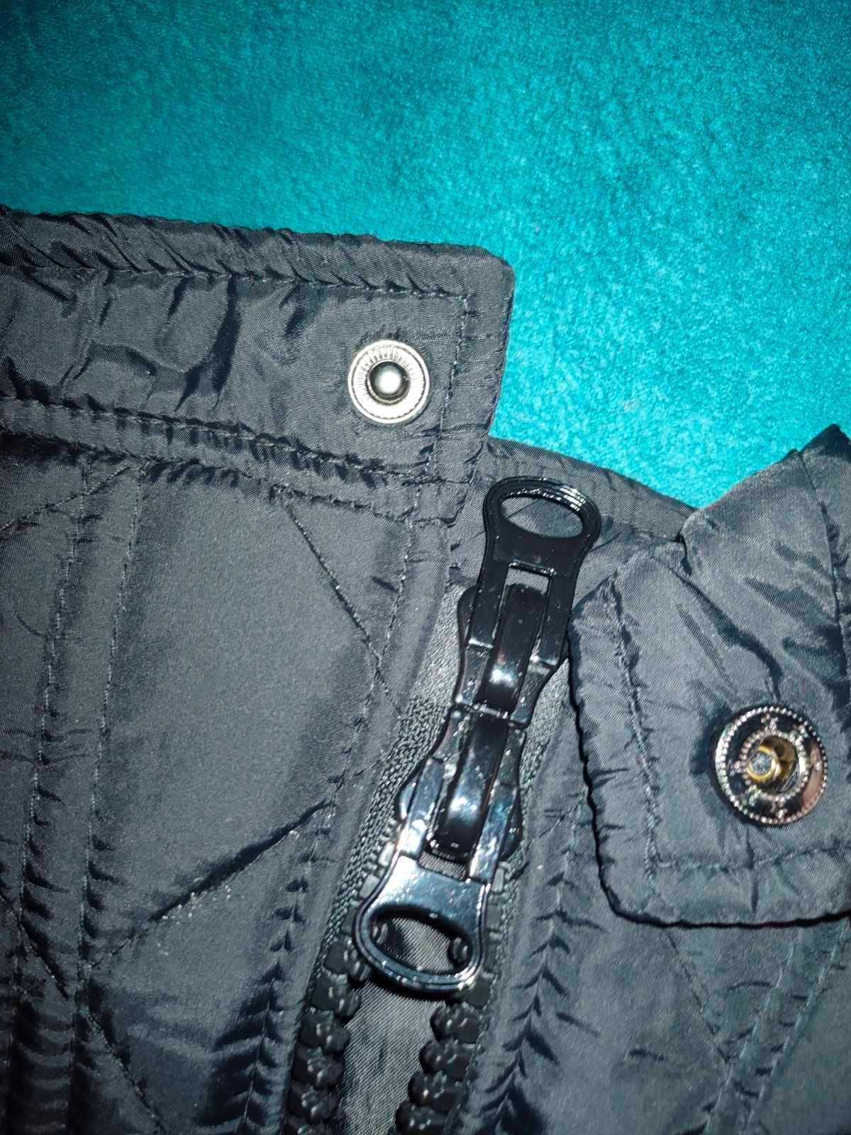 Утепленная черная куртка бомбер в байкерском стиле Yes Miss.Размер-XL