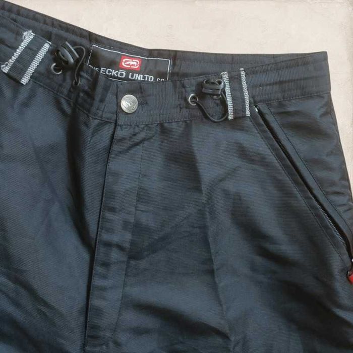 The Ecko Unltd sportowe spodnie szorstki cienki chropowaty poliester L