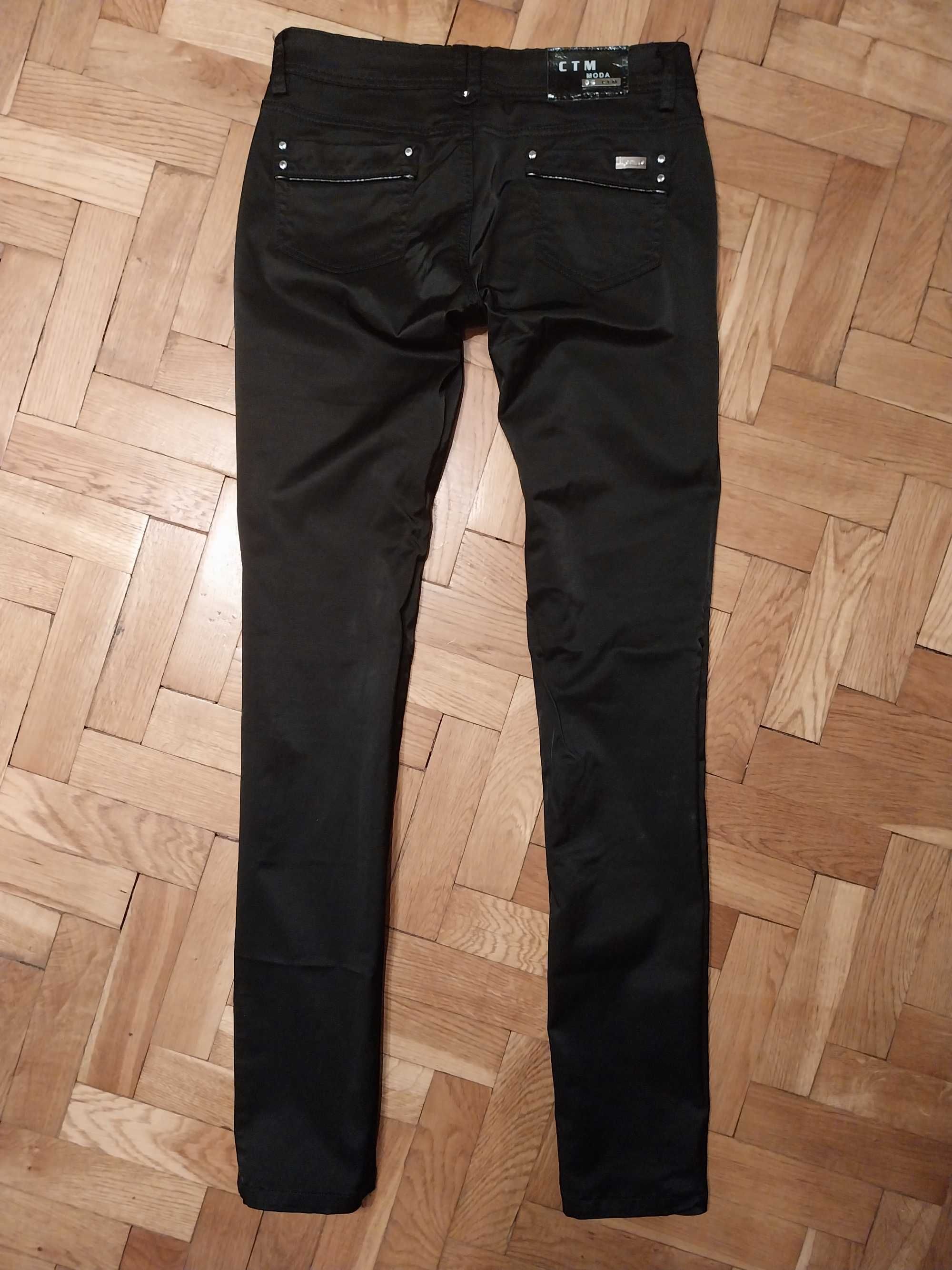 Super eleganckie czarne spodnie