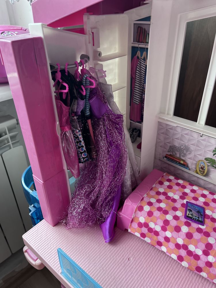Wymarzony Domek Barbie ze zjeżdżalnią dom dla lalek Dream House lalka