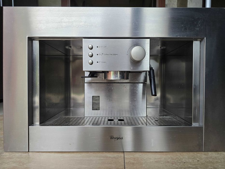 Sprzedam dwa ekspresy do kawy Whirlpool ACE 010