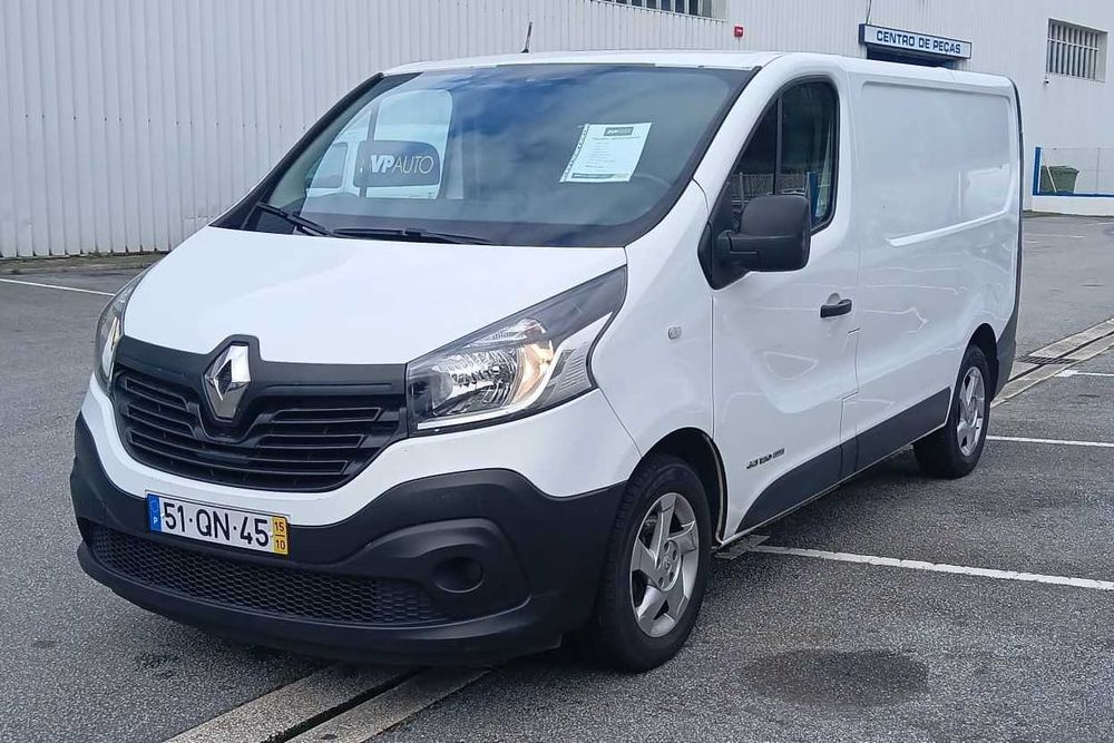 Renault Trafic Furgão L1H1 1.0T 1.6 dCi 120cv - IVA DEDUTÍVEL