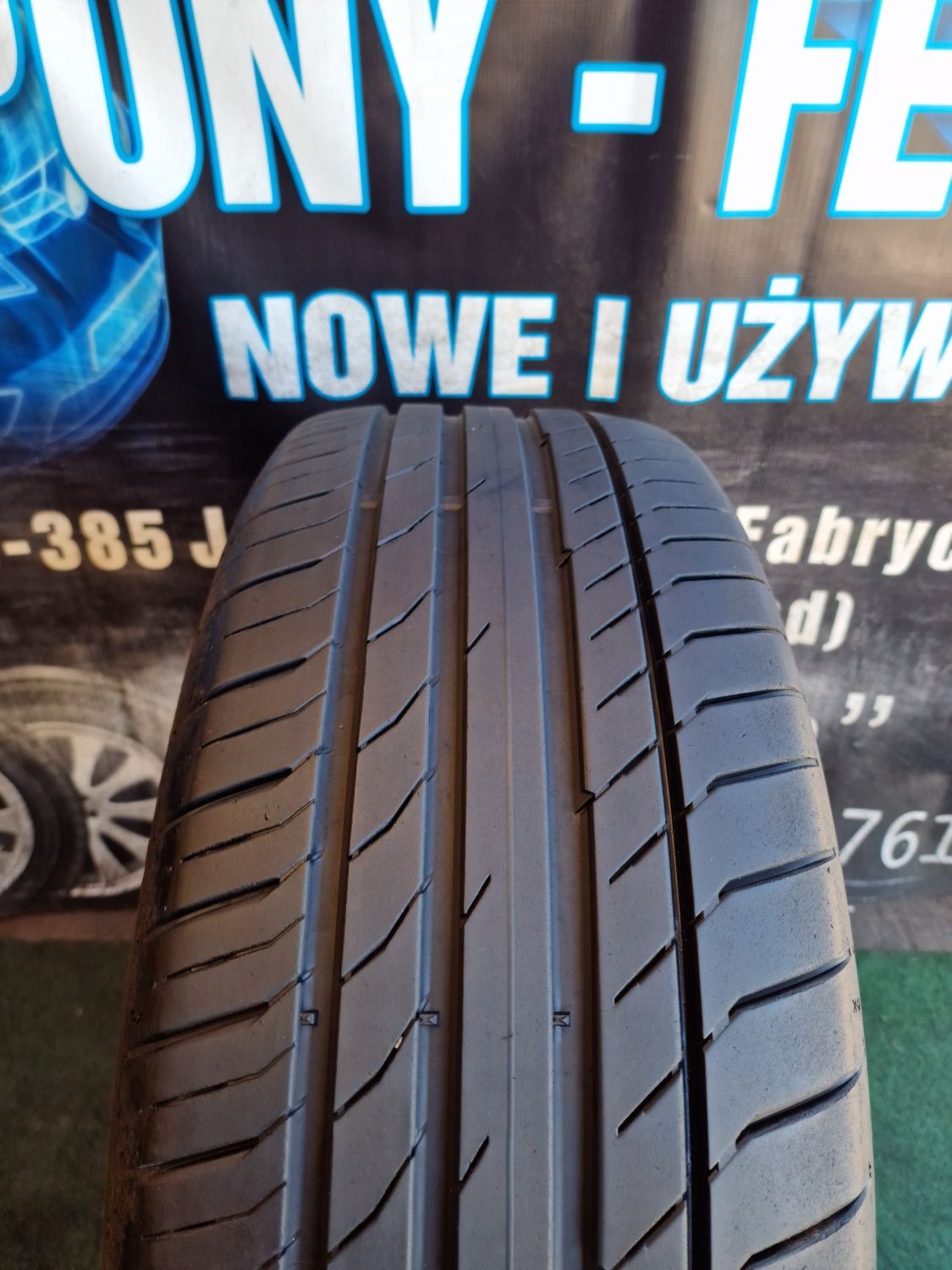 Opona letnia 235/55/19 Continental pojedyncza