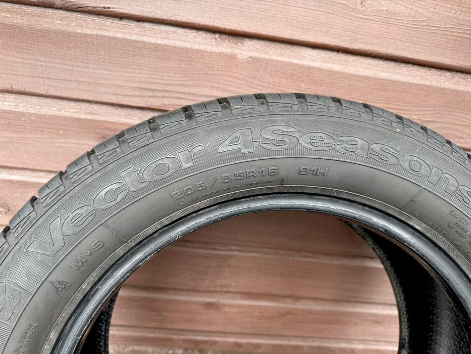 Opona Goodyear Vector 4Seasons