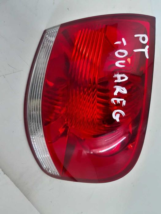 VW Touareg 7L prawa tylnia lampa