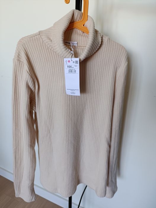 Sweter z golfem roz.164 Sinsay