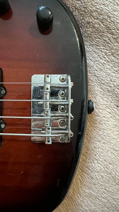 Yamaha trbx 174 бас-гітара
