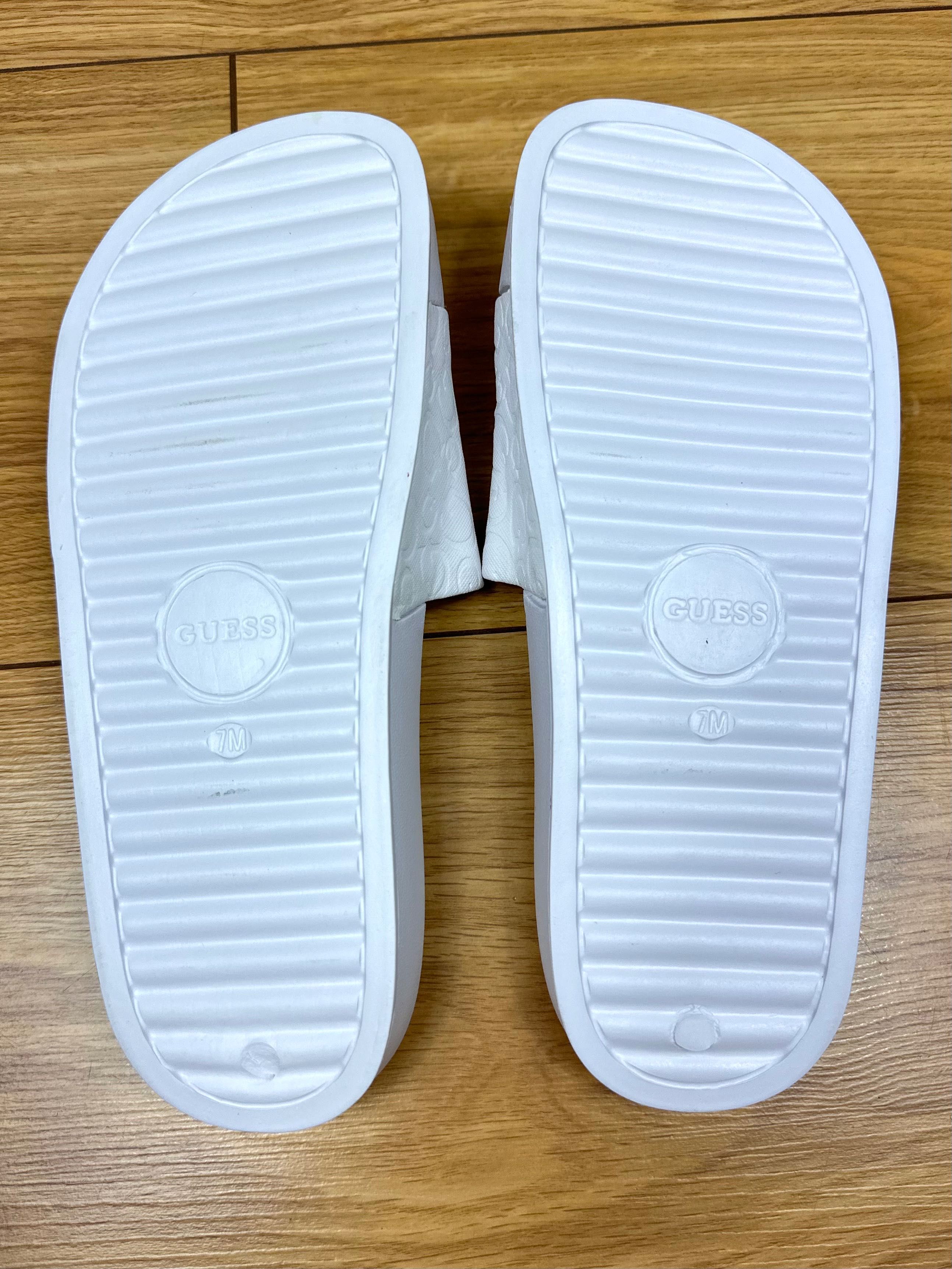 Damskie klapki Guess