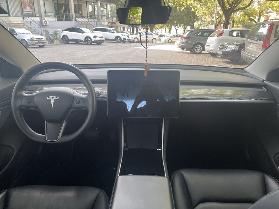 Capas de Carbono - Esconde Madeira para Tesla Model 3