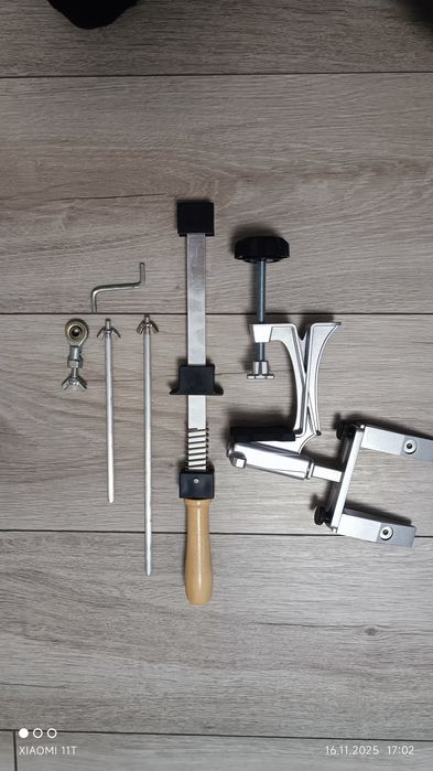 Поворотна точилка для ножів