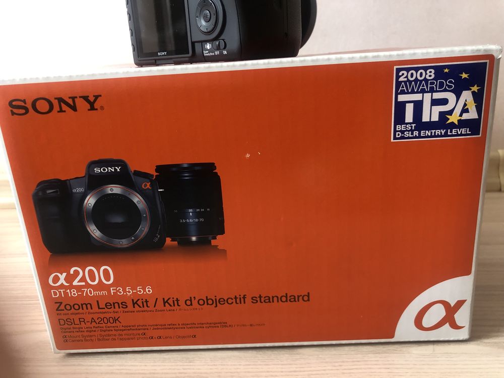 Фотоаппарат Sony альфа 200