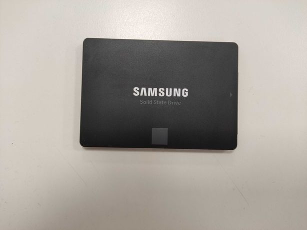 Vendo Disco Duro SSD Samsung 850 EVO com 500GB