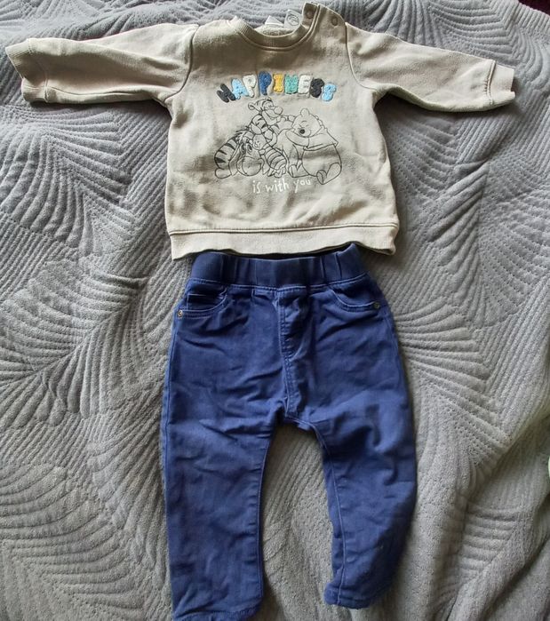 Zestaw/komplet dla niemowlaka rozmiar 74 bluza spodnie i buty r 19