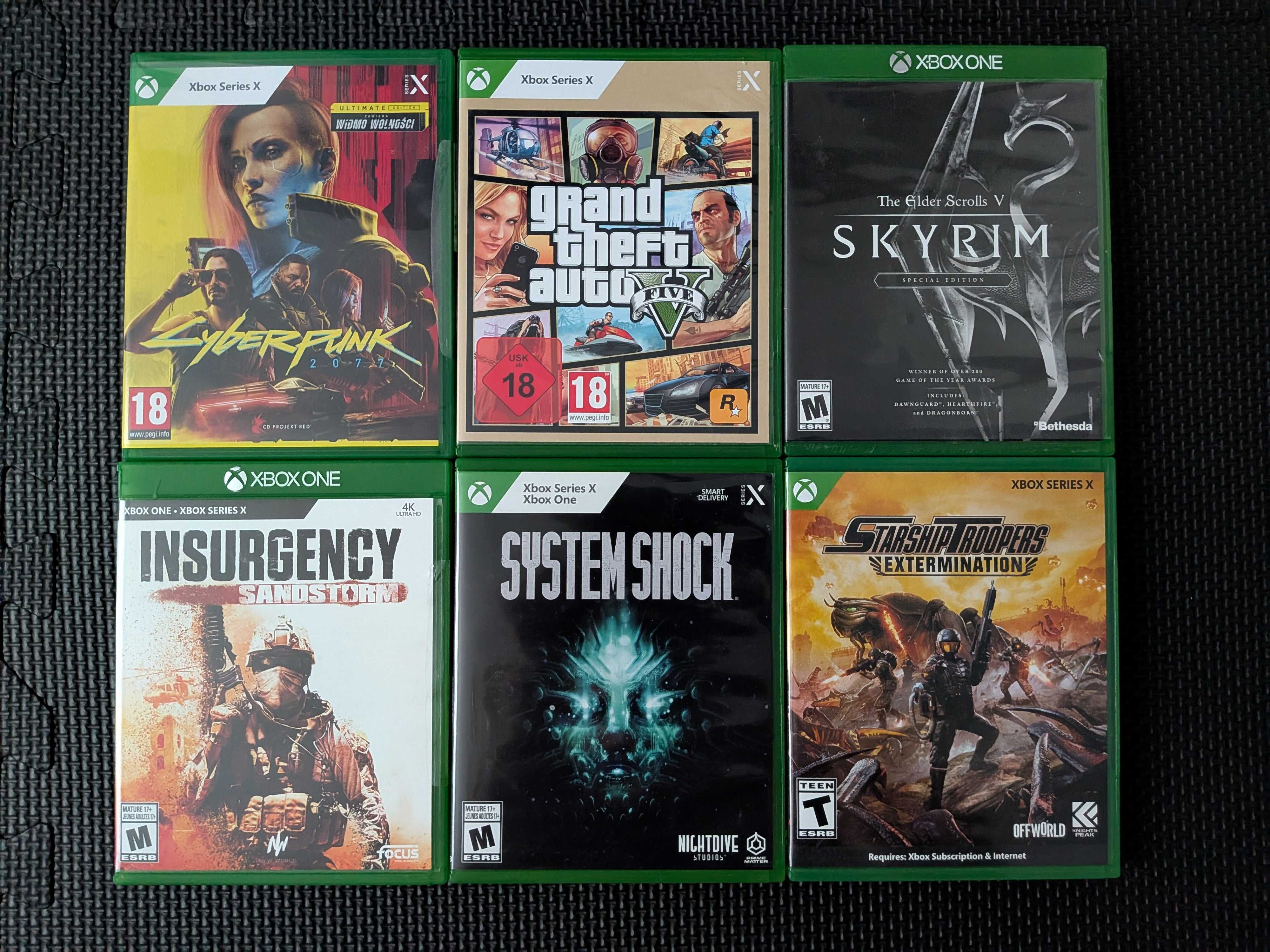 Ігрова приставка Xbox Series X з кейсом