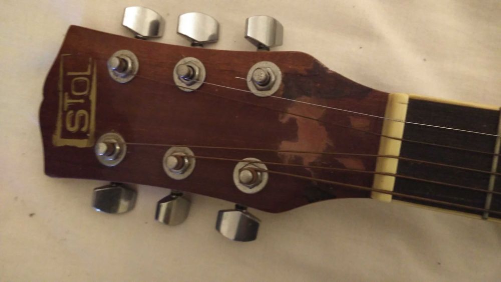 Guitarra acustica marca stol recuperada