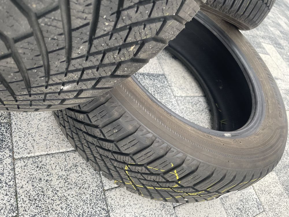 Yokohama BluEarth V906 205/55 R17