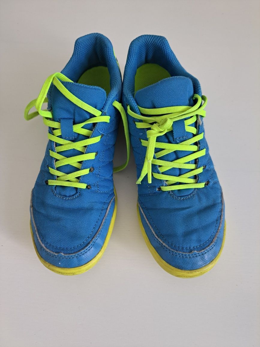 Buty chłopięce decathlon kipsta 33