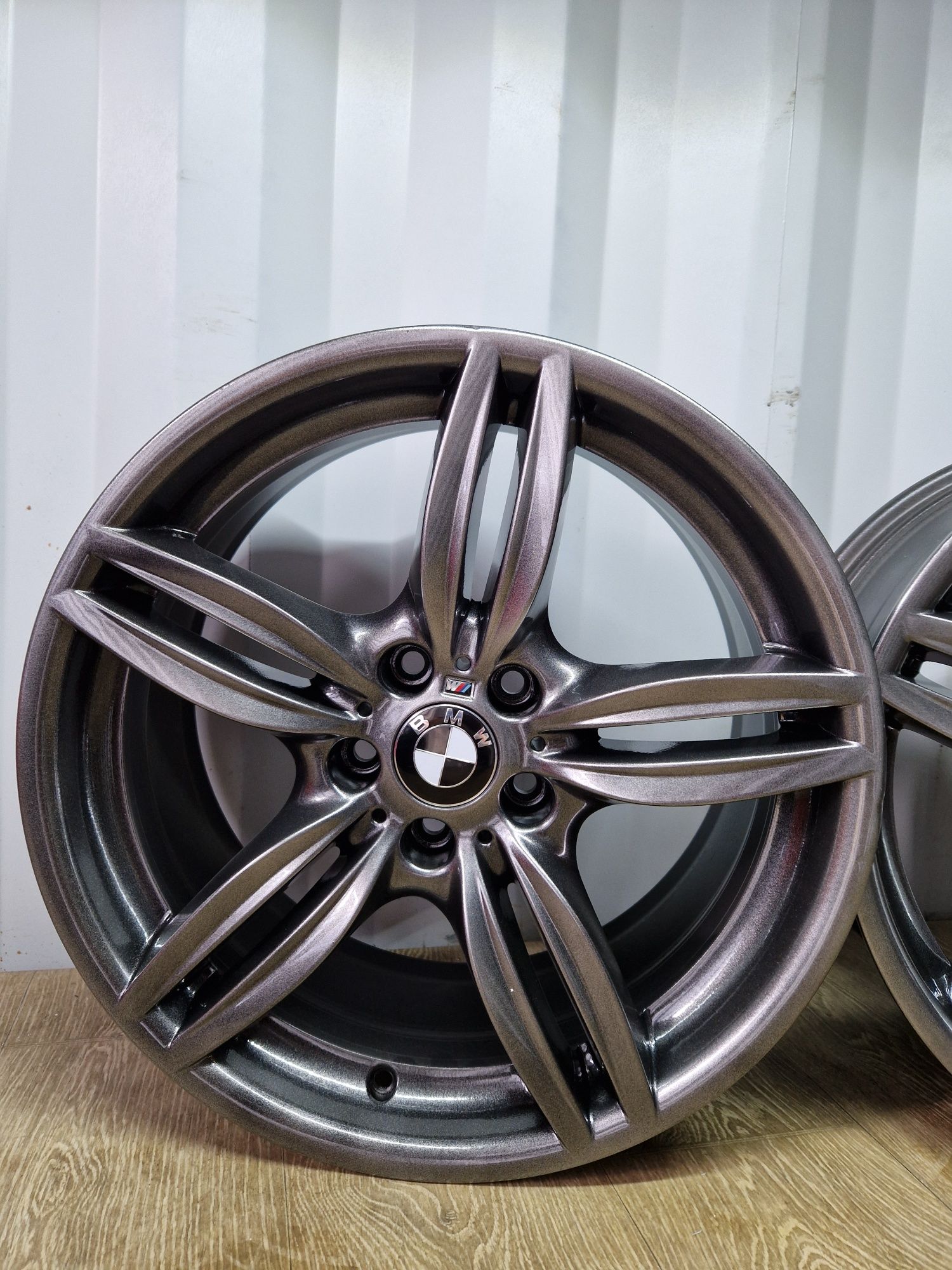 Felgi 19 Bmw styling 351 f10 f11 f07 5x120 8.5j et33 os 72.6