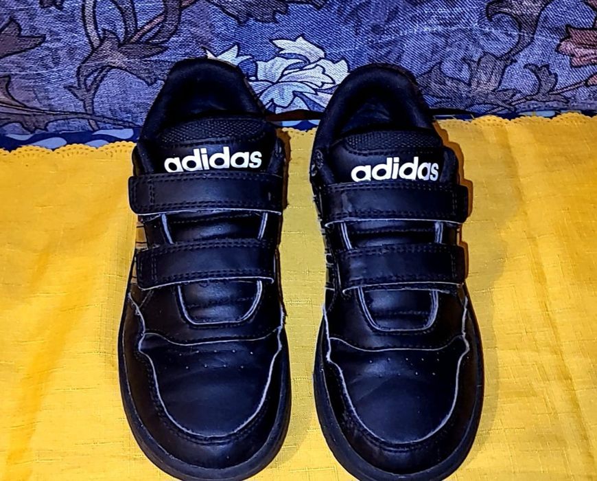 Buty Adidas dla dziewczynki, rozm. 34