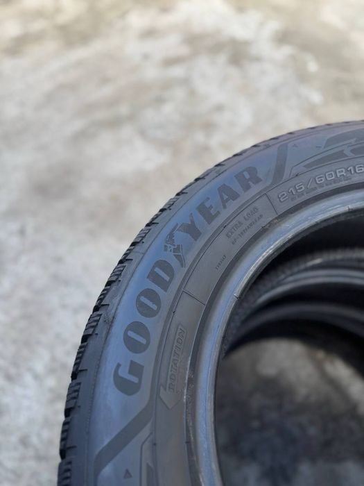 Зимові шини 215 60 R16 Goodyear