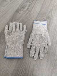 Захисні рукавички від порізів.