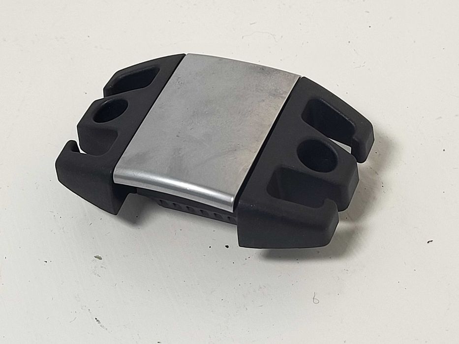 Clipe de retenção da bandeja de carga interna GENUÍNO