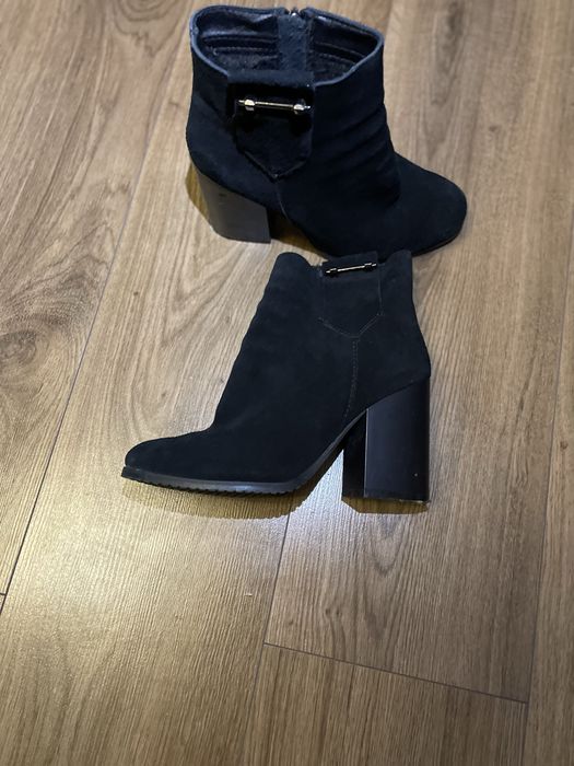 Черевики на підборах