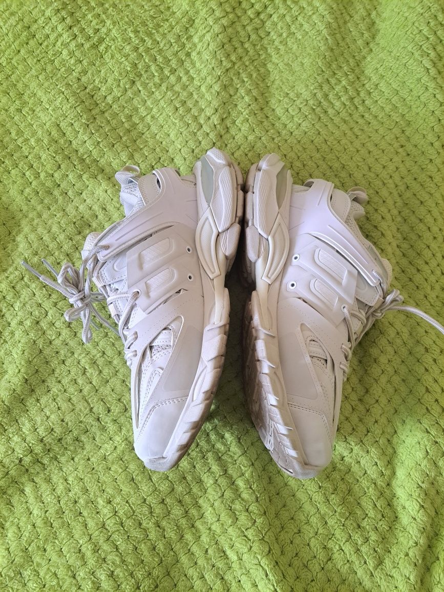 Balenciaga Track 1 white