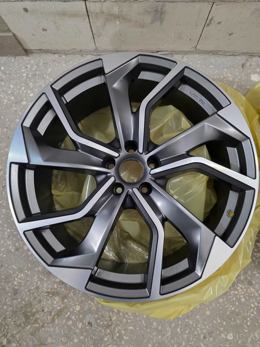 Felgi Audi A6 A5 A7 C8 21 Cali 8.50x21 5x112.0 ET 38 GMP ITALIA REBEL