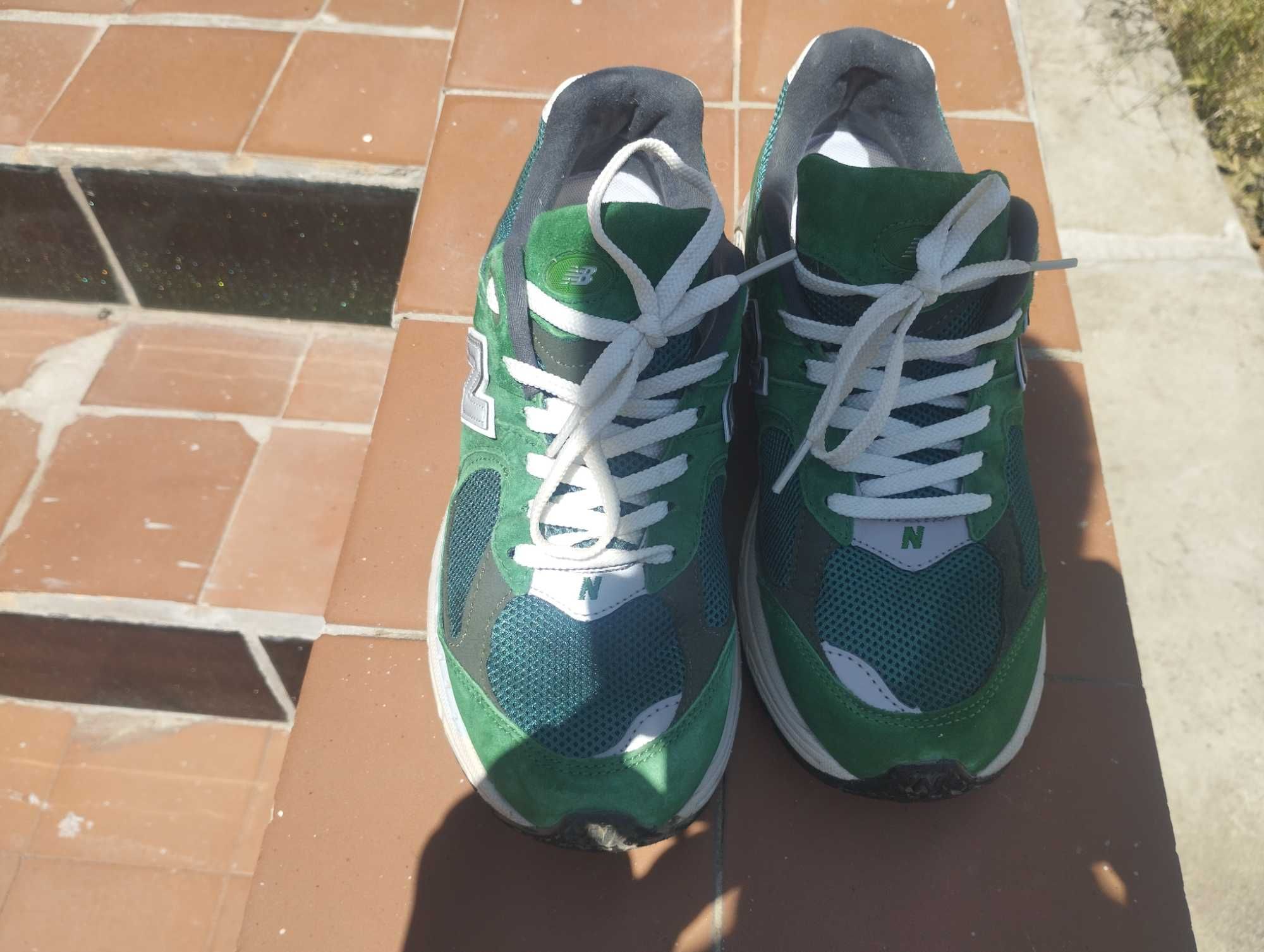 Чоловічі кросівки New Balance 2002R Green Beige