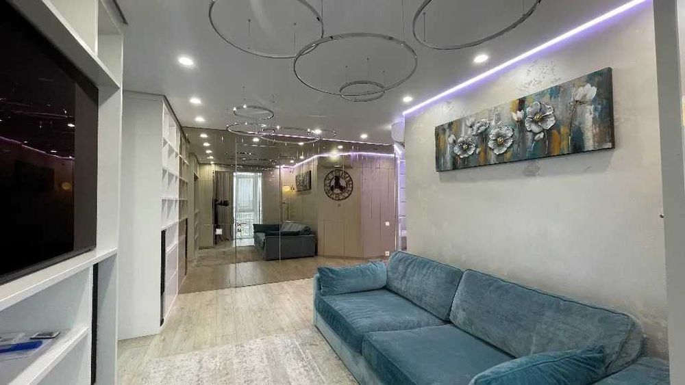 Продам 4к квартиру в ЖК "Атлант" на А. Поля (низ)