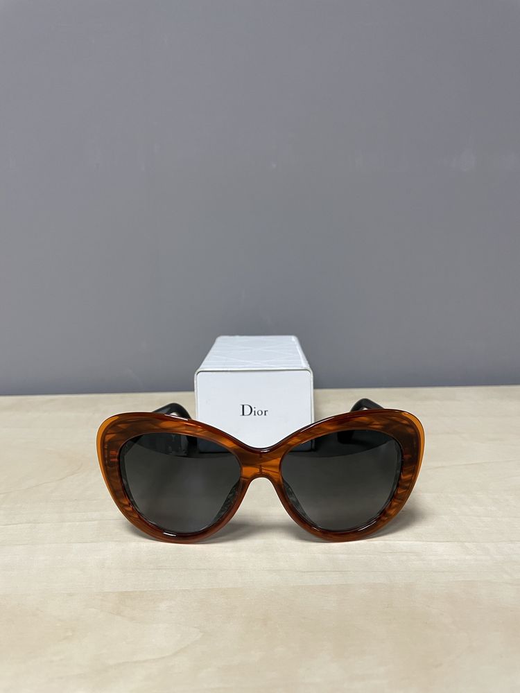 Оригінальні сонцезахисні окуляри Dior