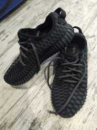 Кросівки Adidas Yezzy 38