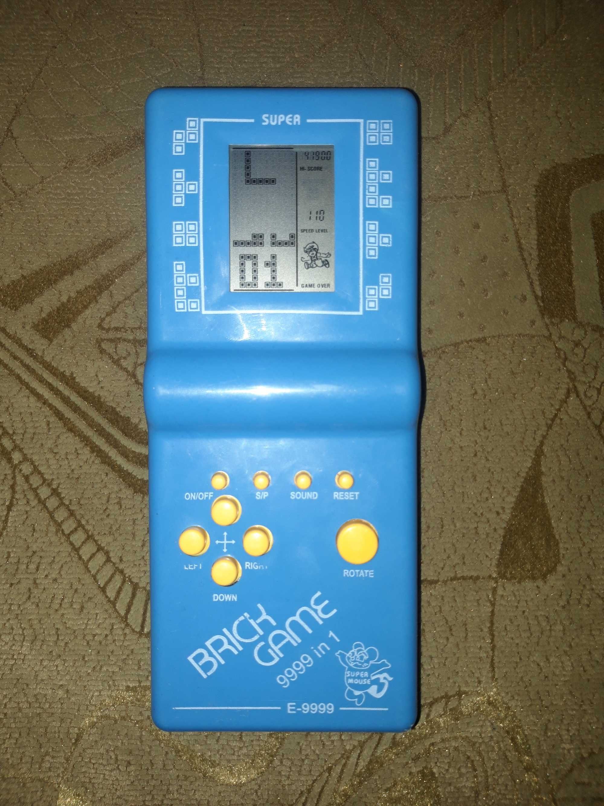 Тетрис,электронная игра 9999