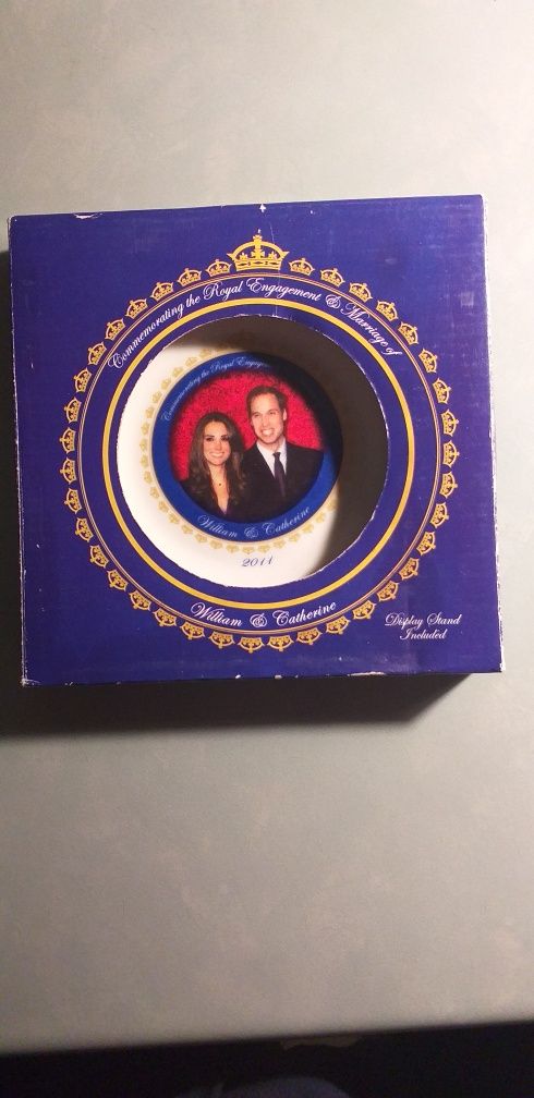 Talerzyk okolicznościowy 2011 r William and Kate. 15,5 cm średnicy.