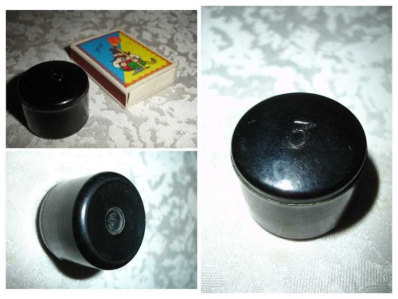 ІГРАШКИ - НАБІР посуду; термометр і шприц; МАШИНКИ; гирка. РЕТРО