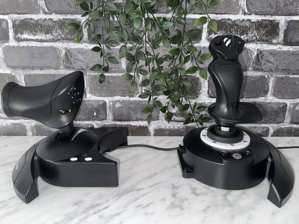 Joystick thrustmaster hotas one IDEALNY STAN!