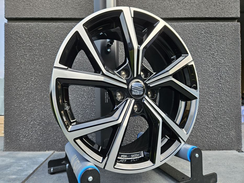 Seat Arona 16 " Nowe 5x100 Ibiza Felgi Czarne Poler Alufelgi