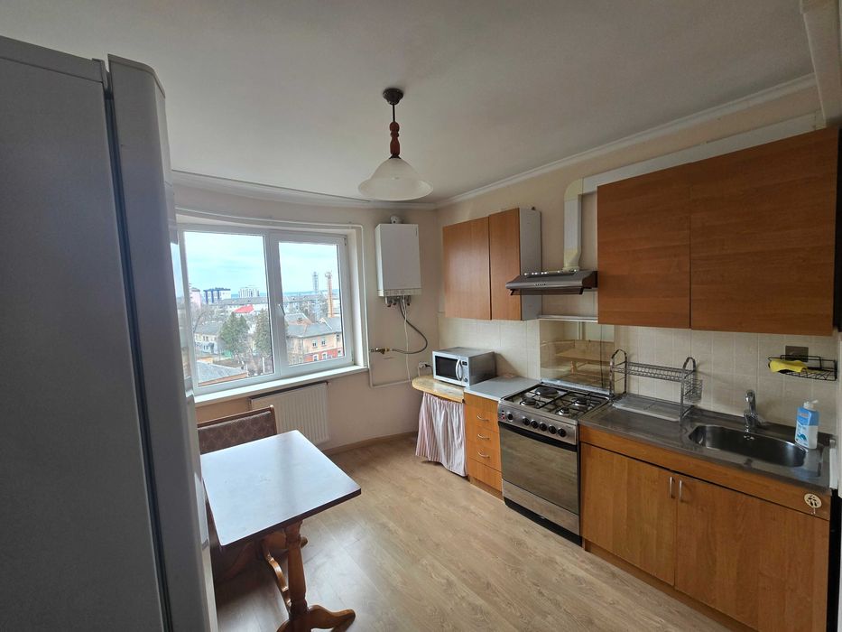 Здам 1 кім кварт в центрі!