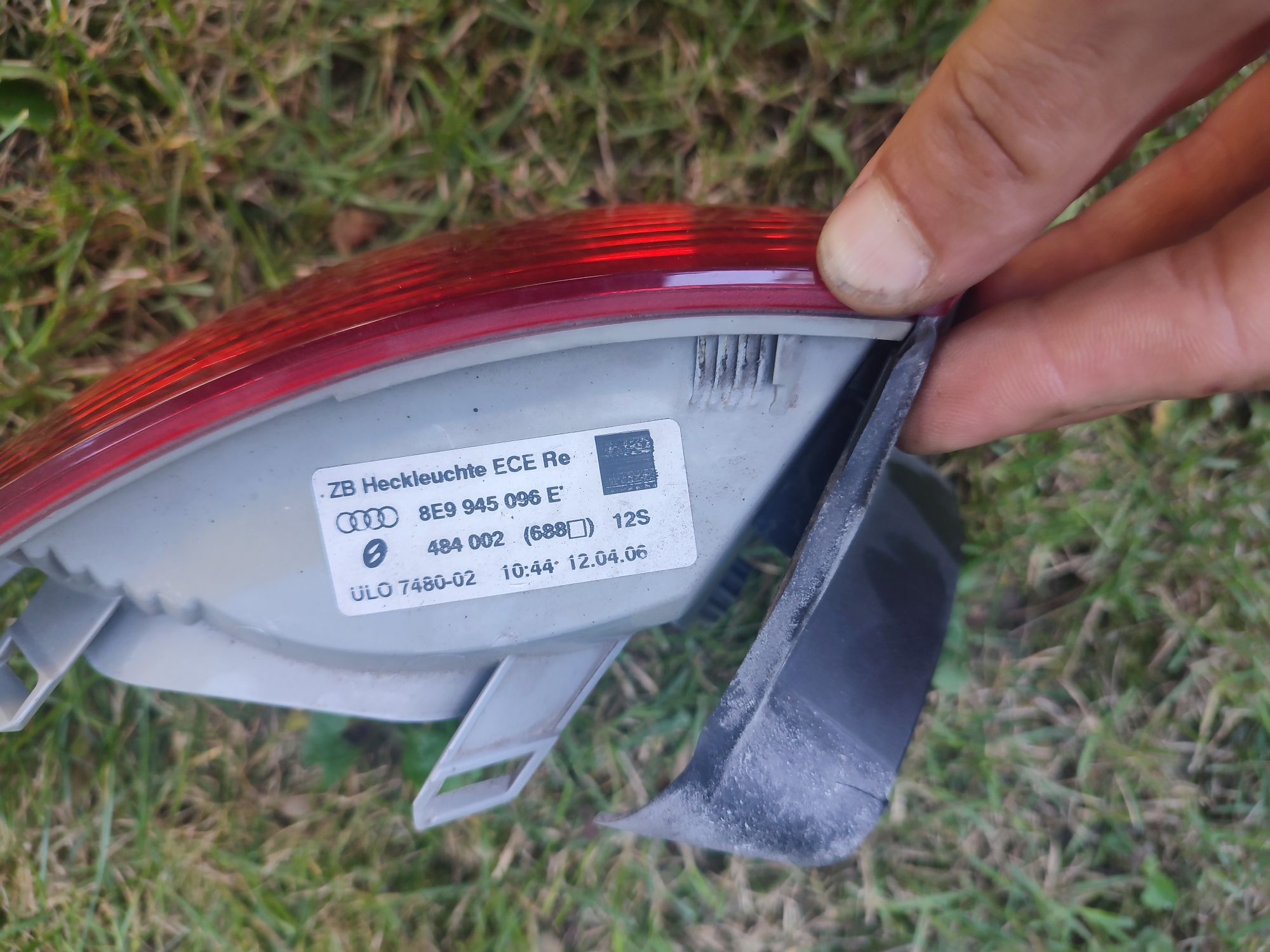 Lampa tył a4b7 avant