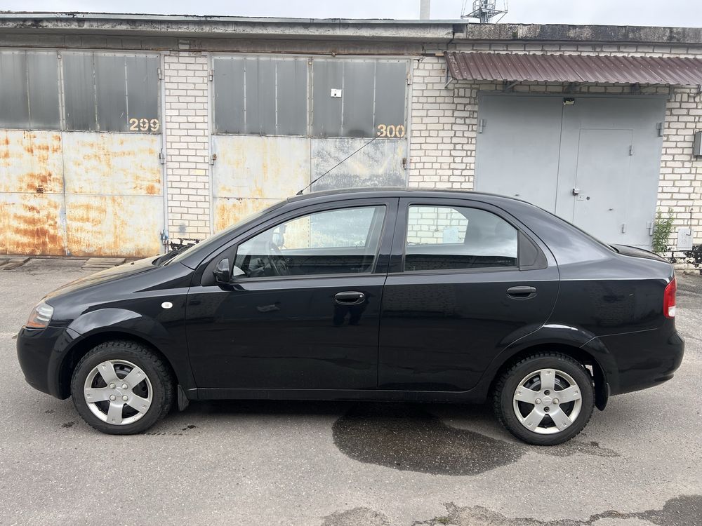 Продам Chevrolet aveo 1,5 2005 год