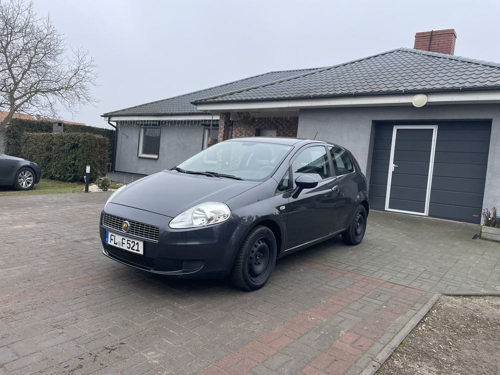 Fiat Punto 2009 rok 1.4 benzyna 78 koni mechanicznych KLIMA!