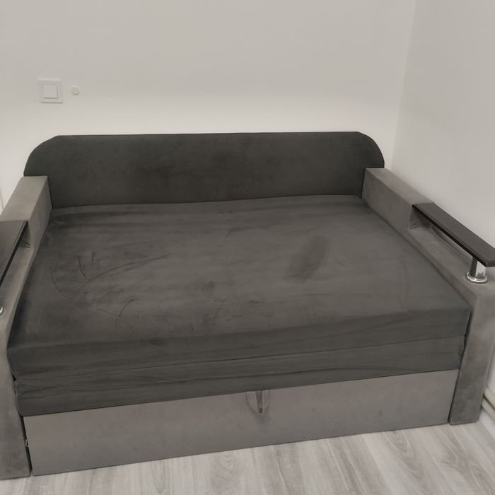 Диван розкладний 1.60*200