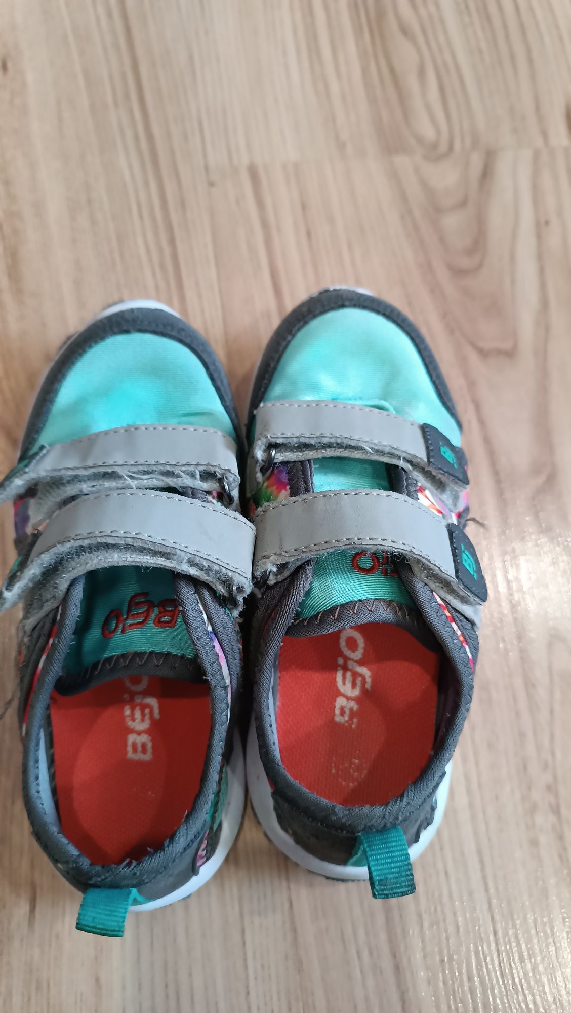 Buty sportowe dla dziewczynki Bejo r..26/27