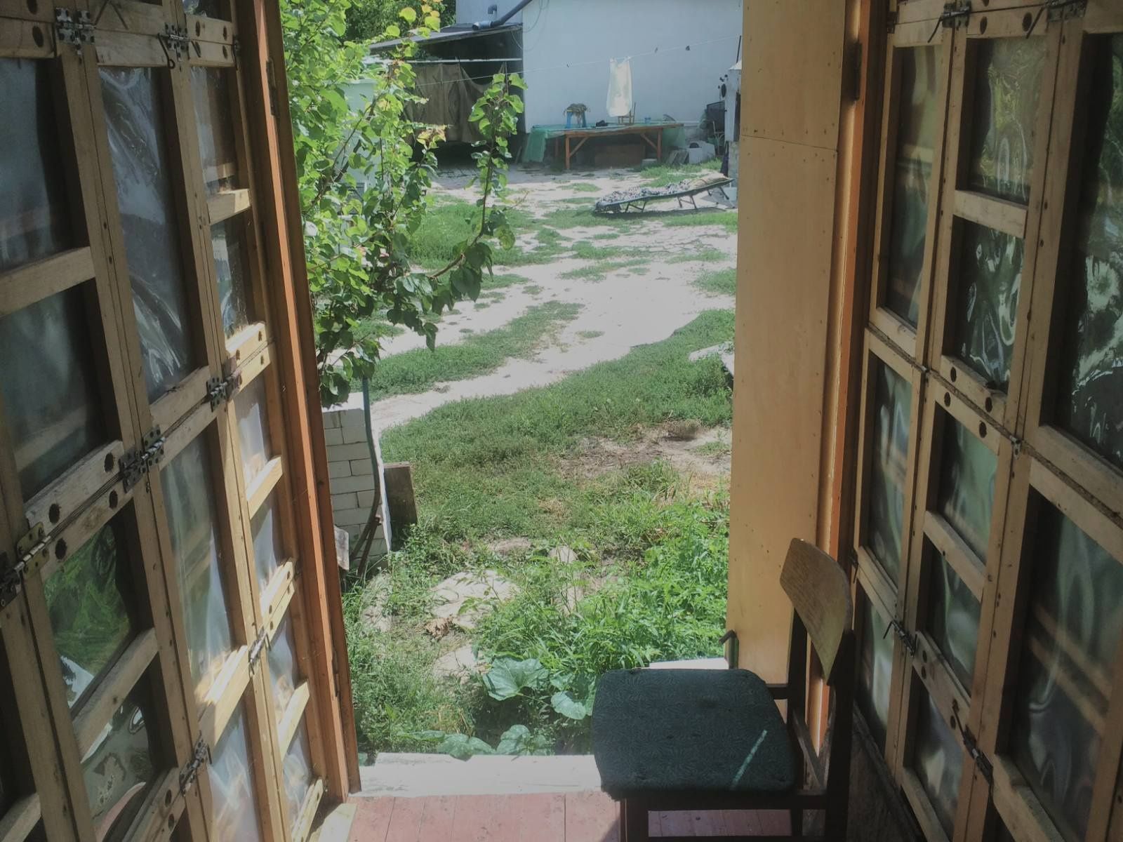 Два бджолопавільйона+причеп