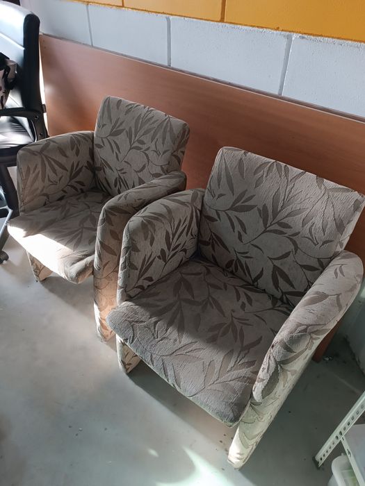 Conjunto de 2 cadeirões