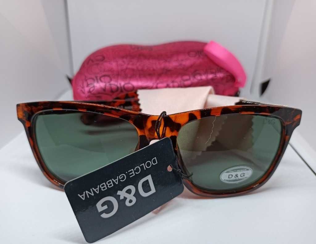 Okulary przeciwsłoneczne Dolce & Gabbana w etui.